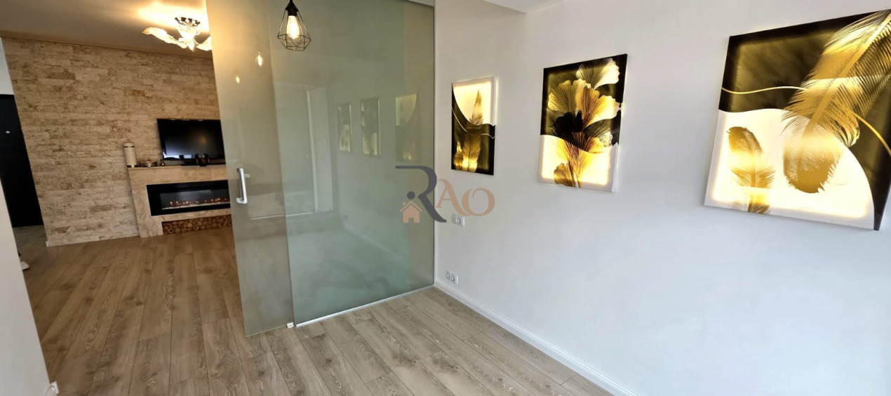 ✨Apartament deosebit, 2 camere cu garaj și boxă, zona Zorilor-Golden Tulip!✨