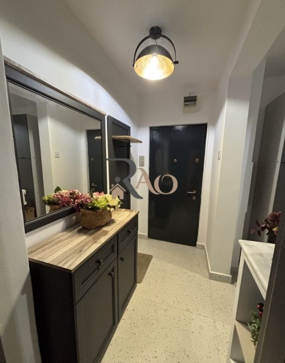 Apartament 3 camere, 64 mp, complet mobilat,zona Sub Arini–Aleea Frații Buzești!