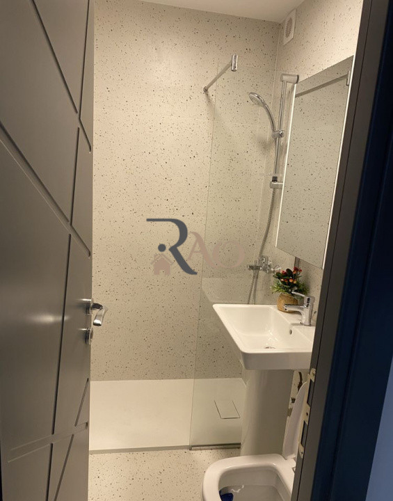 Apartament 3 camere, 64 mp, complet mobilat,zona Sub Arini–Aleea Frații Buzești!