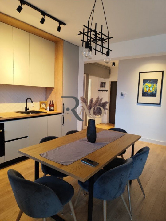 Prima închiriere, 3 camere, 80 mp, priveliște superbă, zona Mihai Viteazu!