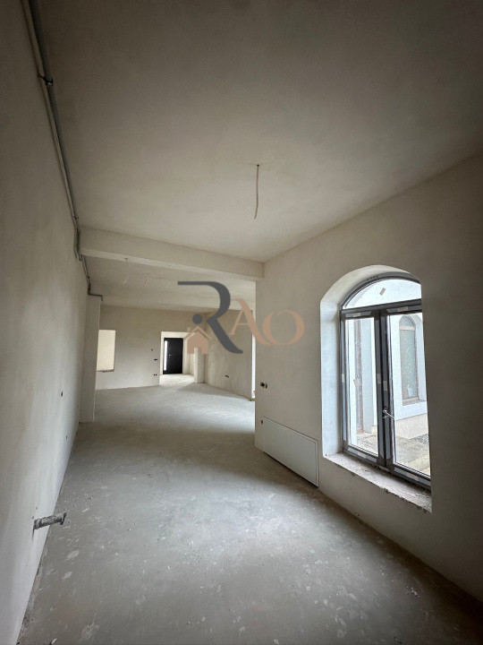 🏡 Casă înșiruita, 5 camere | 2 băi | 156 mp utili | Șura Mică!