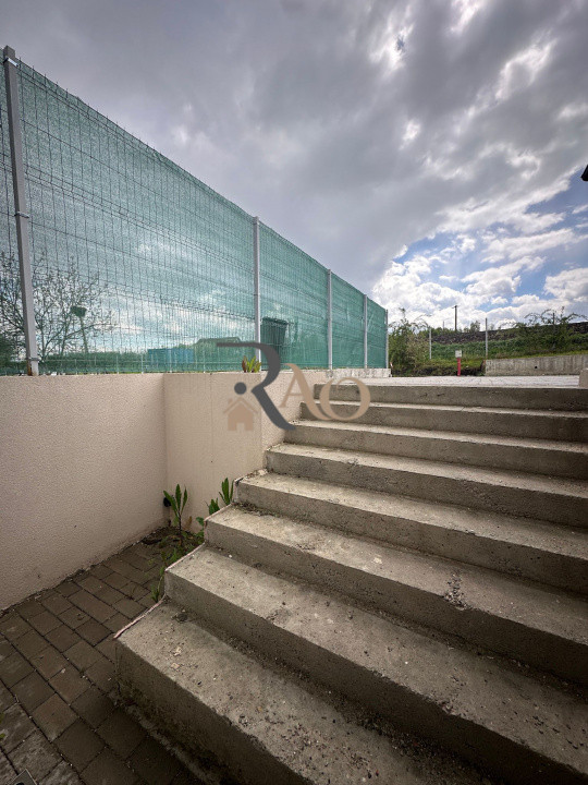 🏡 Casă individuală 7 camere | 3 băi | 216.61 mp utili | Șura Mică!