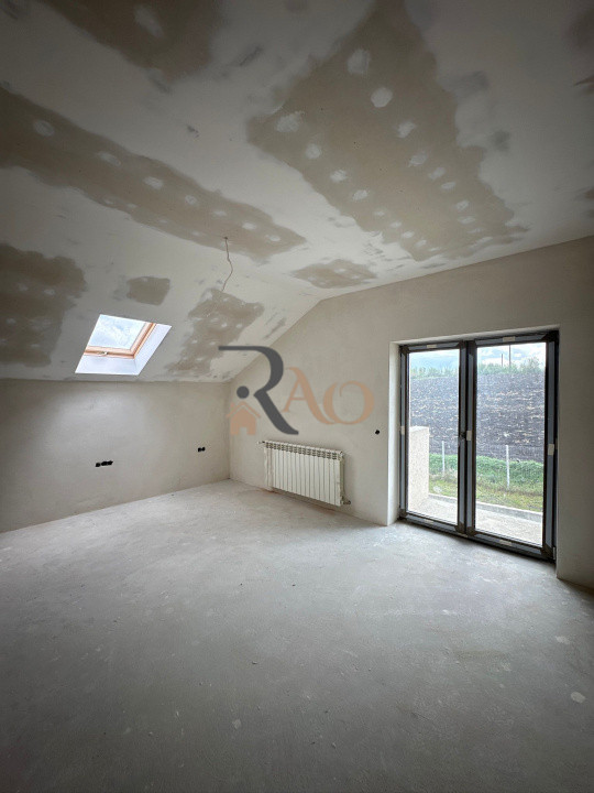 🏡 Casă individuală 7 camere | 3 băi | 216.61 mp utili | Șura Mică!