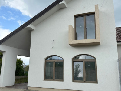 🏡 Casă înșiruită 5 camere | 171.97 mp utili | Șura Mică!