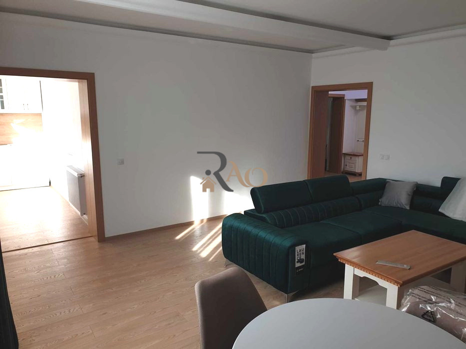 Apartament la casă, 3 camere 🏡 | Curte proprie 105 mp 🌿 | Garaj| Sub Arini!