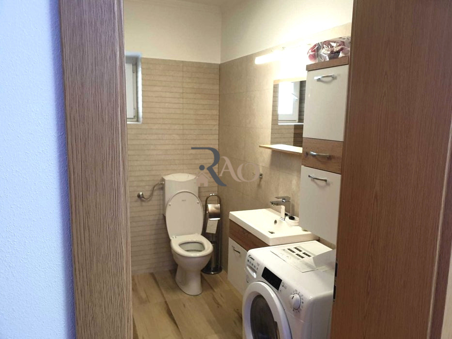 Apartament la casă, 3 camere 🏡 | Curte proprie 105 mp 🌿 | Garaj| Sub Arini!