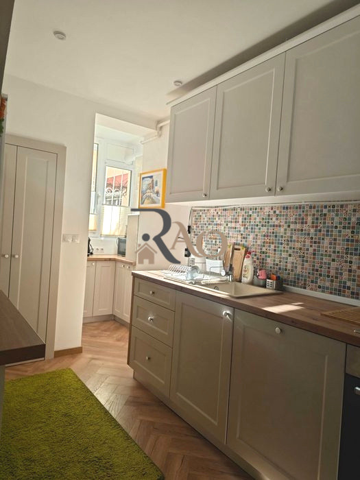Apartament în vilă, 2 camere decomandate, de închiriat – Ștrand- Parc Sub Arini!