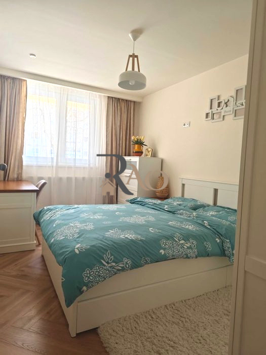 Apartament în vilă, 2 camere decomandate, de închiriat – Ștrand- Parc Sub Arini!