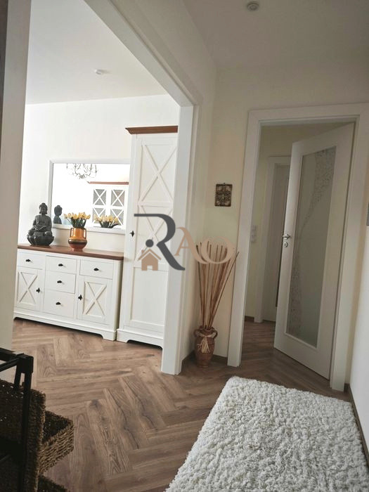 Apartament în vilă, 2 camere decomandate, de închiriat – Ștrand- Parc Sub Arini!