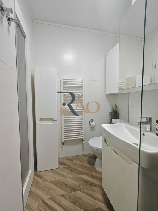 Apartament în vilă, 2 camere decomandate, de închiriat – Ștrand- Parc Sub Arini!
