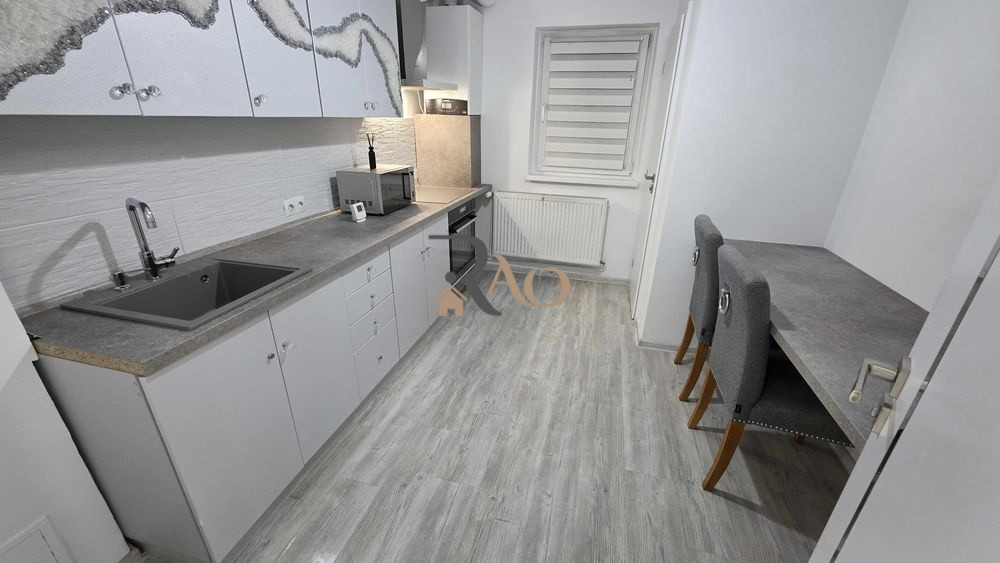 Apartament cu 3 camere decomandate| mobilat și utilat |A.C| Terezian!