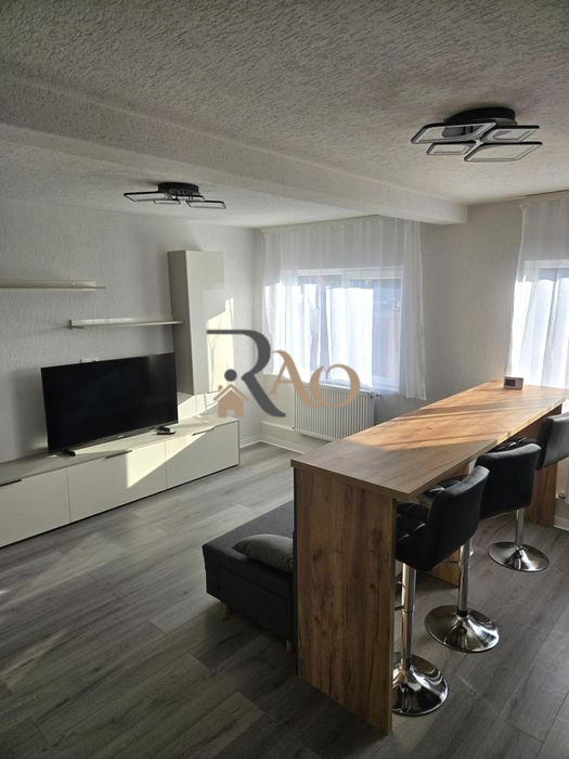 Apartament cu 3 camere de închiriat, 70 mp, parcare, cartier Ștrand!