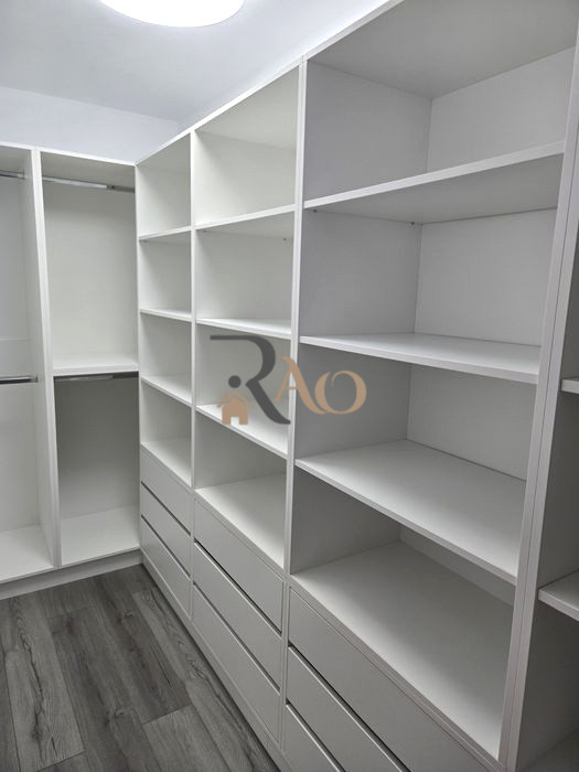 Apartament cu 3 camere de închiriat, 70 mp, parcare, cartier Ștrand!