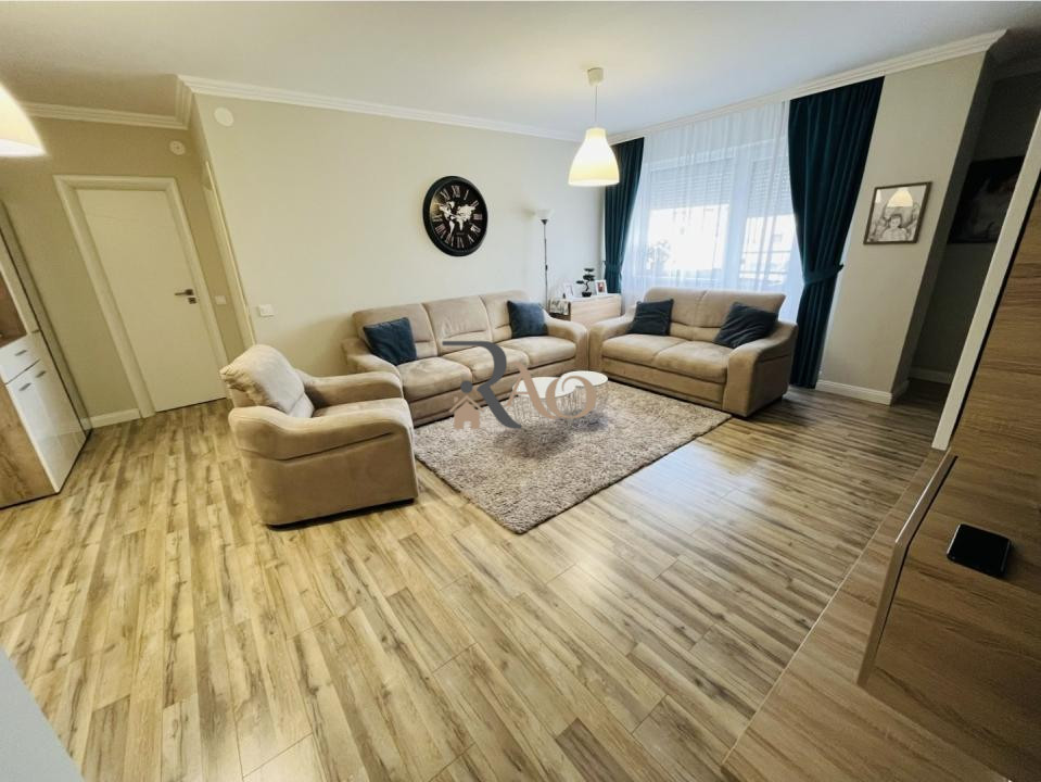 Apartament 3 Camere Decomandat, 76 mp, garaj, 2 Balcoane, Zona Turnișor!