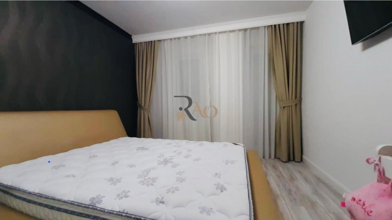 Apartament 3 Camere Decomandat, 76 mp, garaj, 2 Balcoane, Zona Turnișor!