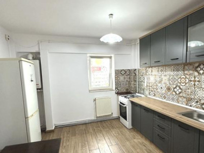 Apartament 2 camere renovat, mobilat și utilat – Strada Semaforului!