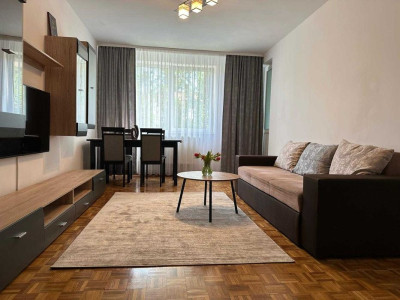 Apartament 2 camere decomandat, modern mobilat, etaj 1, zona Ștrand!