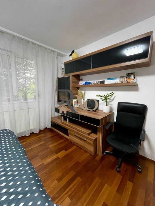 Apartament cu 2 camere decomandate, ideal pentru studenți, Mănăștur – Mehedinti!