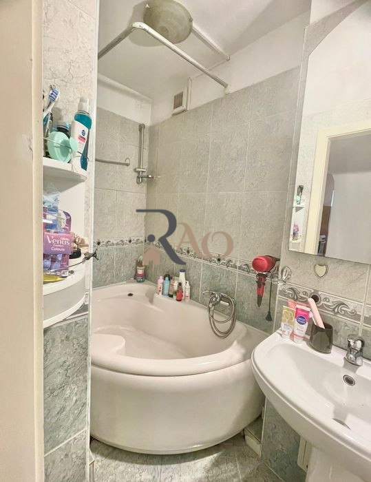 Apartament cu 2 camere decomandate, ideal pentru studenți, Mănăștur – Mehedinti!
