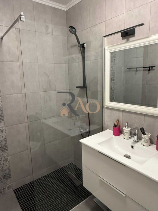 🏡 Apartament spațios cu 3 camere, terasă generoasă și parcare– City Residence!