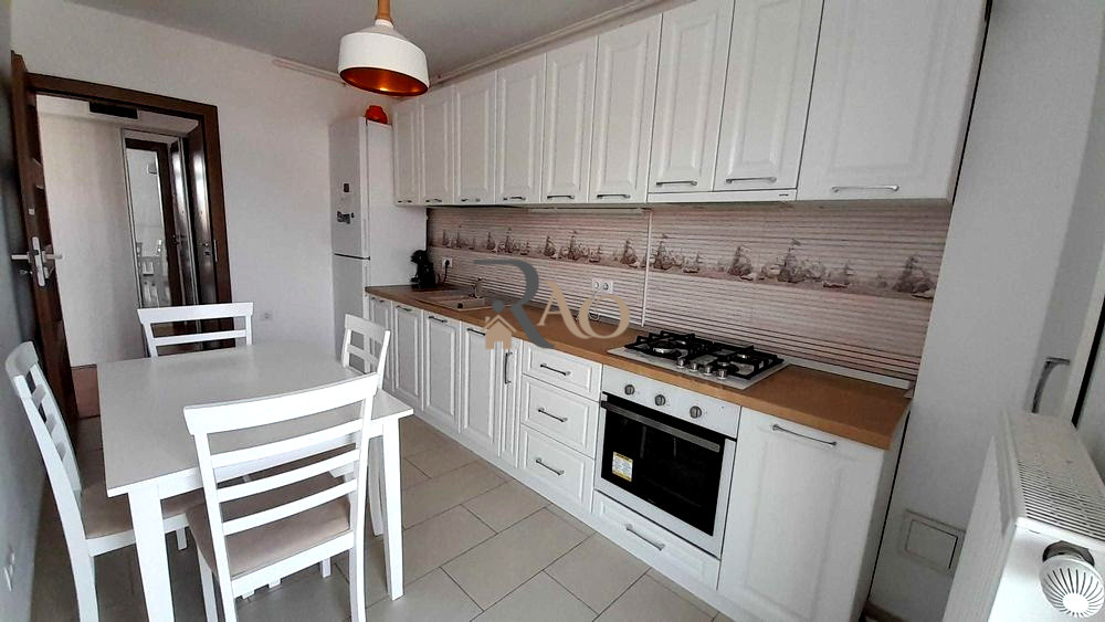 Apartament 3 camere decomandat |70 mp + balcon 10 mp | Parcare| Complex Cibinium