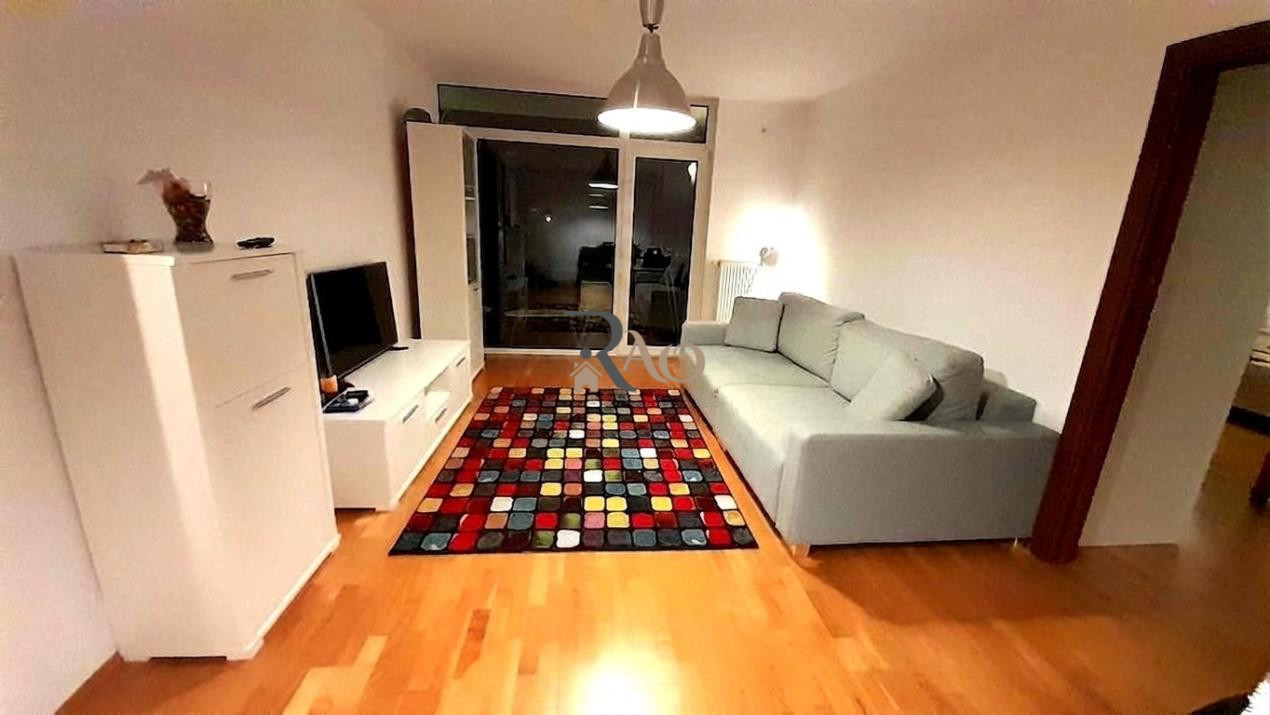 Apartament 3 camere decomandat |70 mp + balcon 10 mp | Parcare| Complex Cibinium