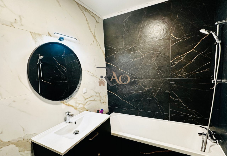 Apartament LUX, NOU, 3 camere, 57mp, zona Vivo!